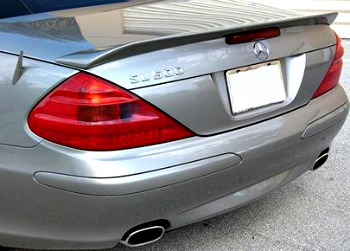 R230 Black RrLip Spoiler1.jpg